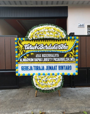 Papan Bunga Duka di Telen